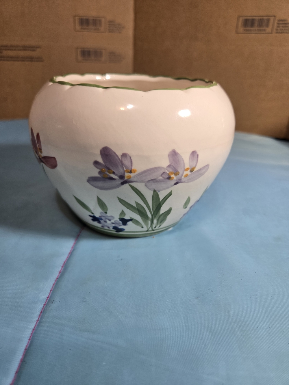 Vintage Handpainted With Beautiful Flowers Ceramic Vase/Planter Scalloped Edge